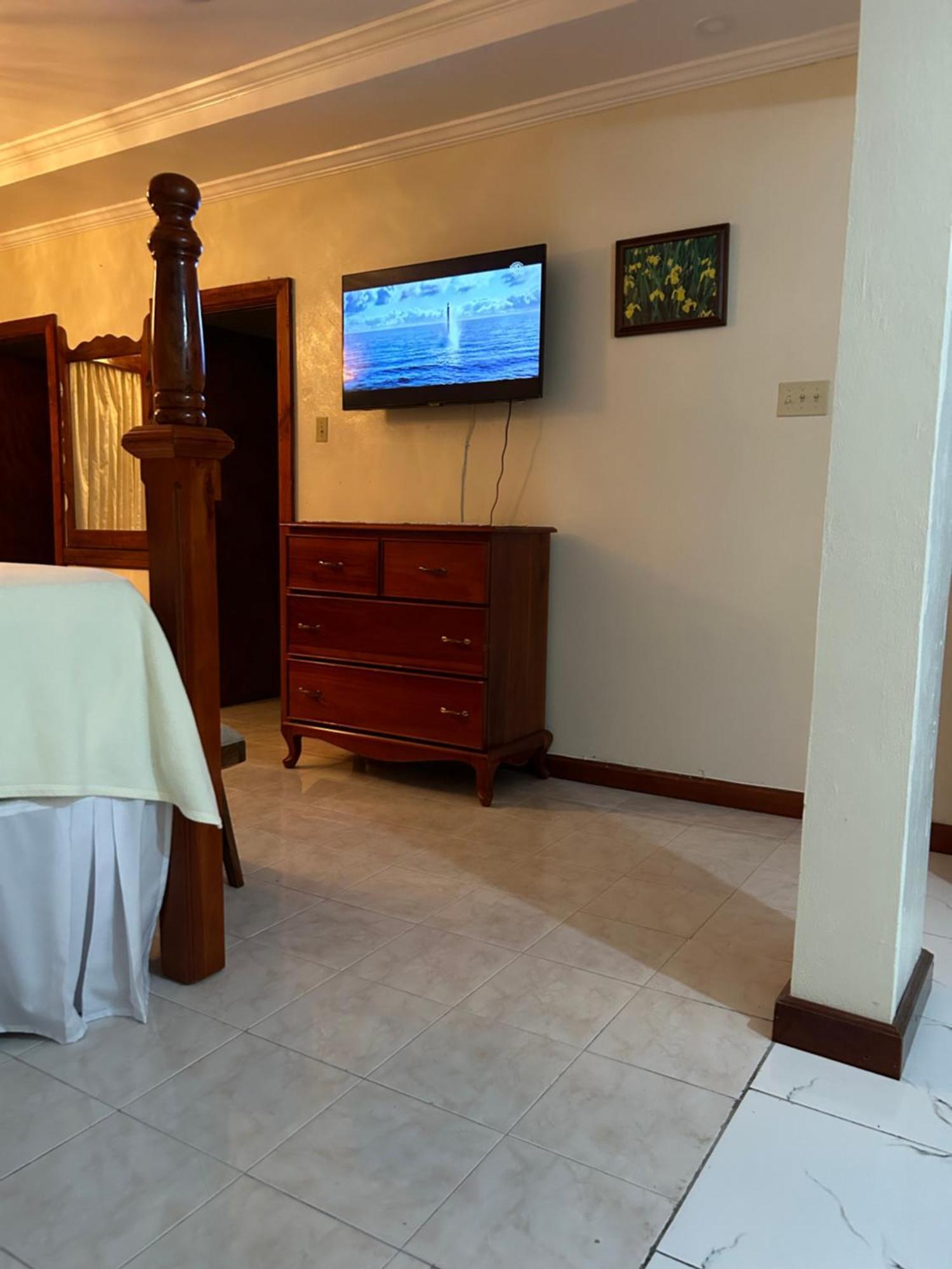 נגריל Rayon Hotel מראה חיצוני תמונה