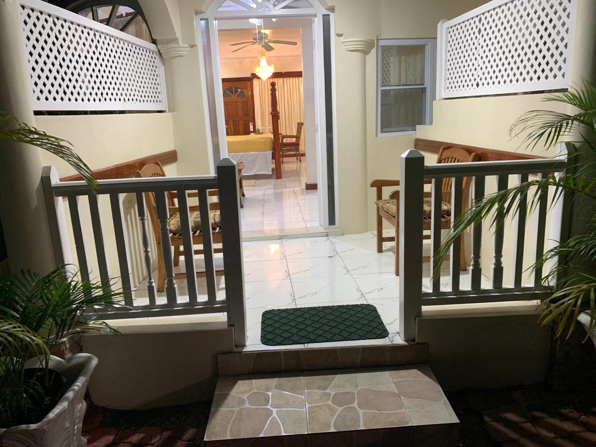 נגריל Rayon Hotel מראה חיצוני תמונה