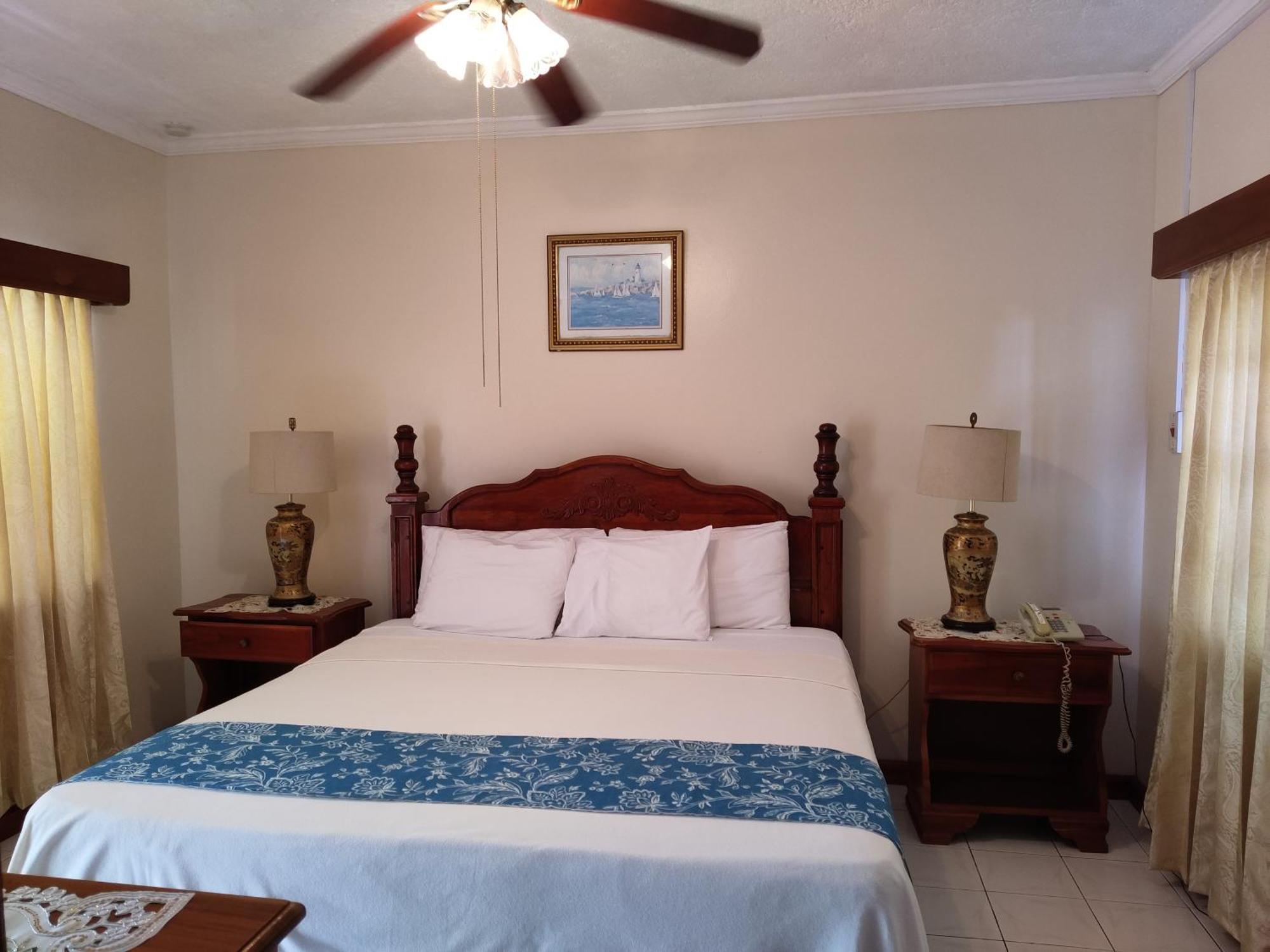 נגריל Rayon Hotel מראה חיצוני תמונה