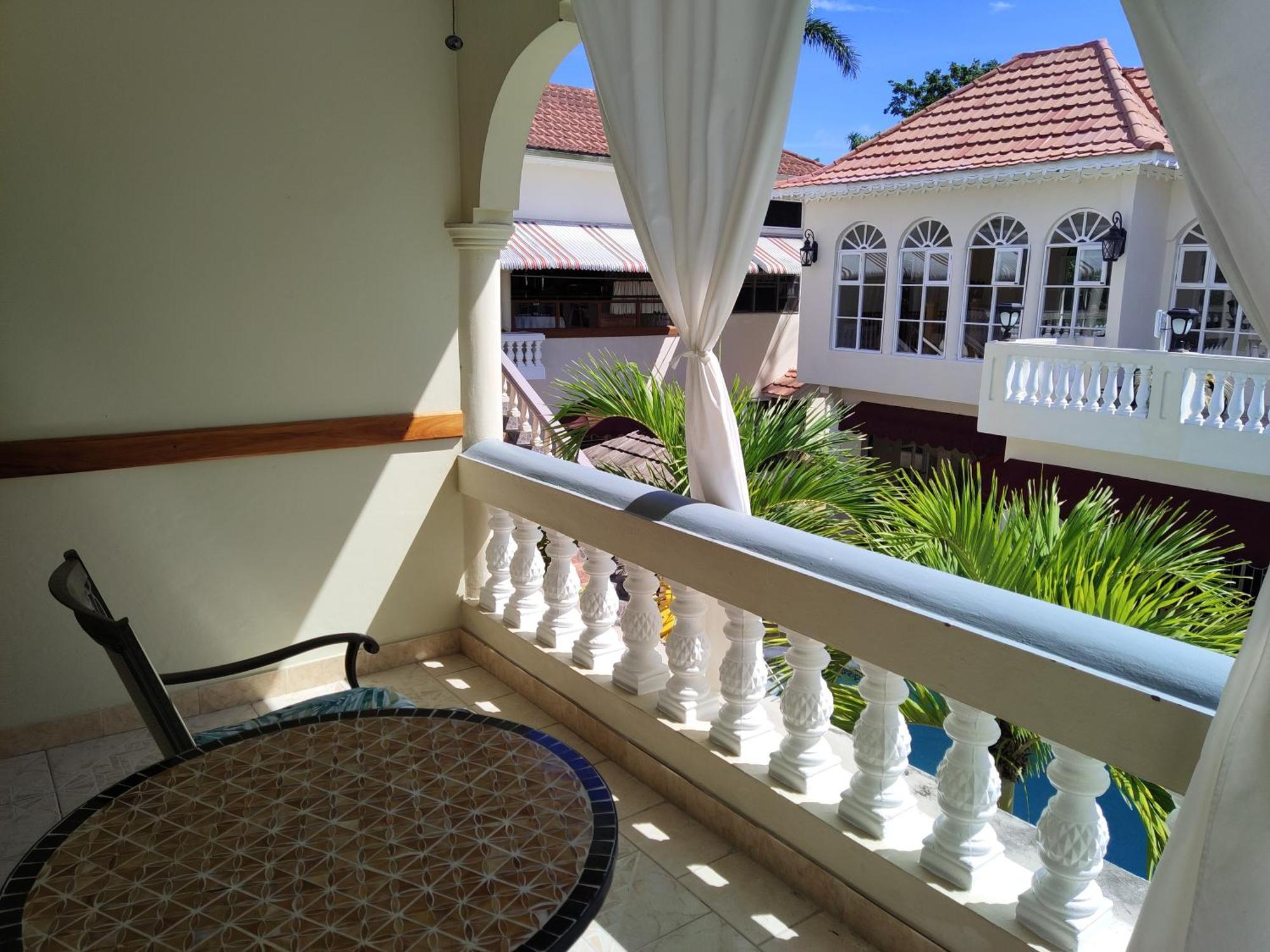 נגריל Rayon Hotel מראה חיצוני תמונה