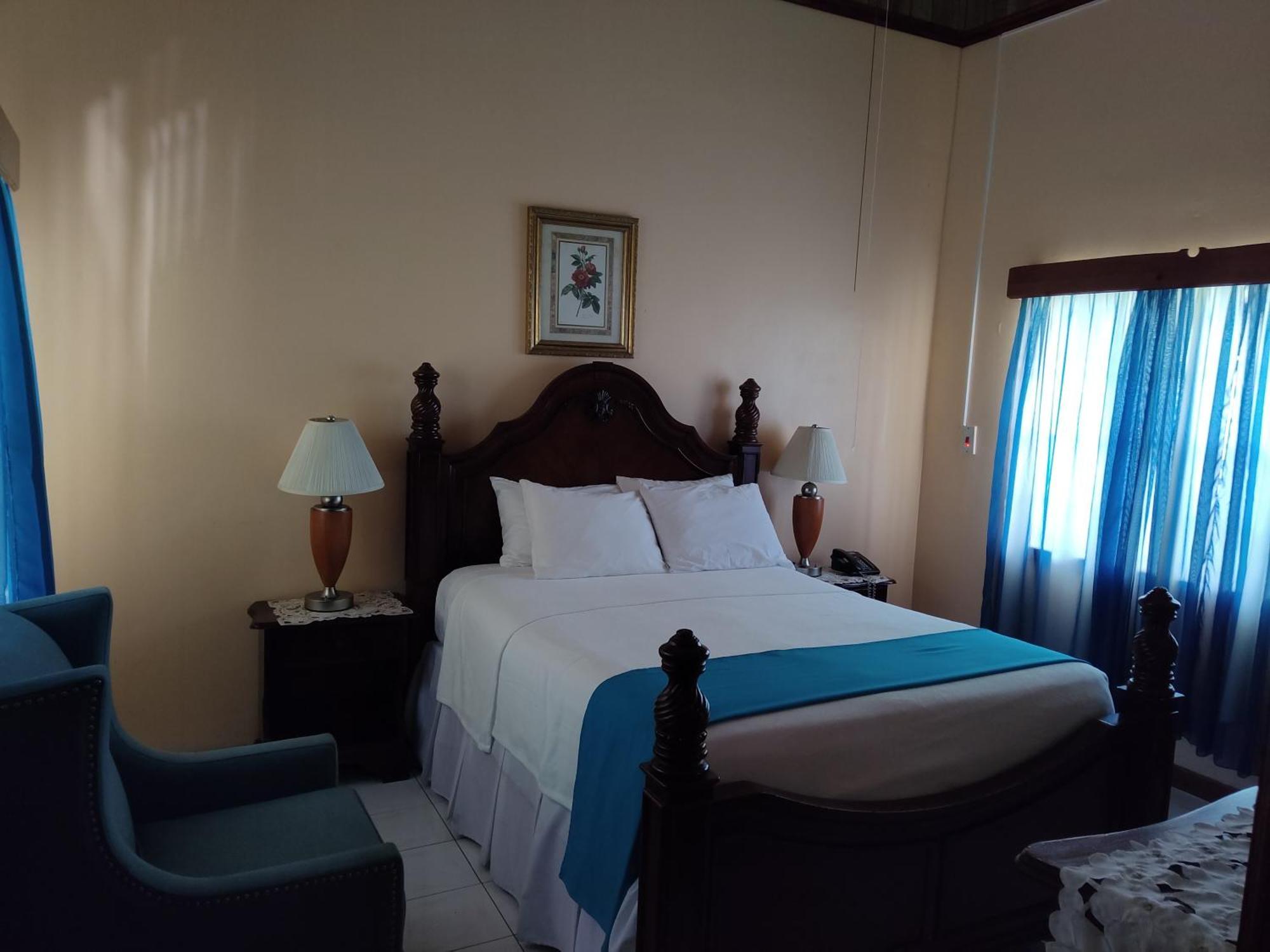 נגריל Rayon Hotel מראה חיצוני תמונה