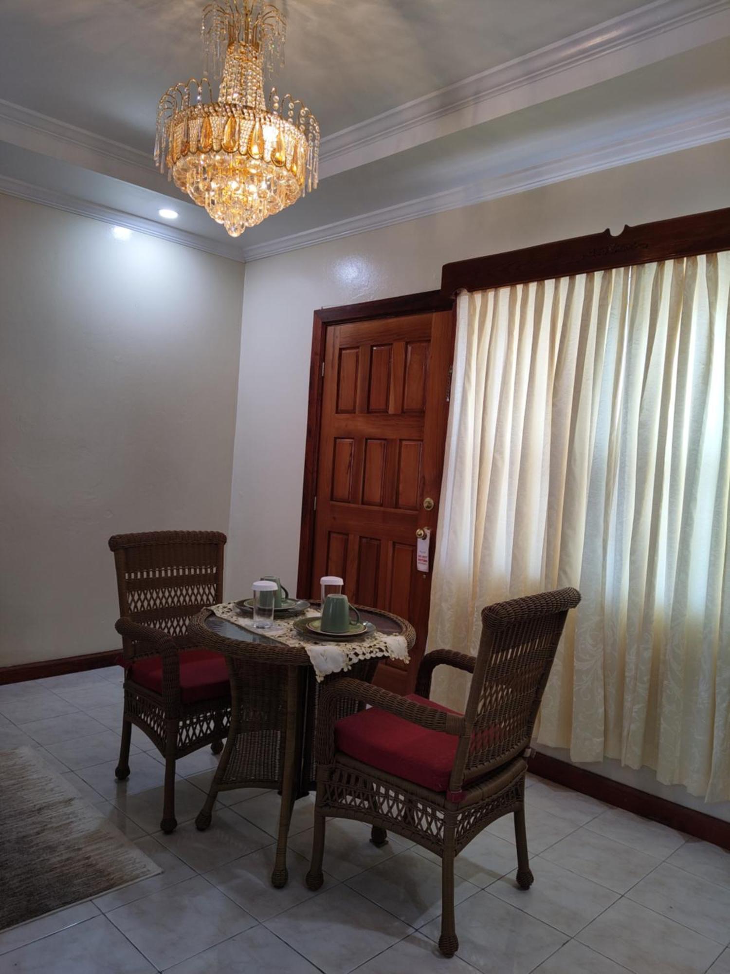 נגריל Rayon Hotel מראה חיצוני תמונה