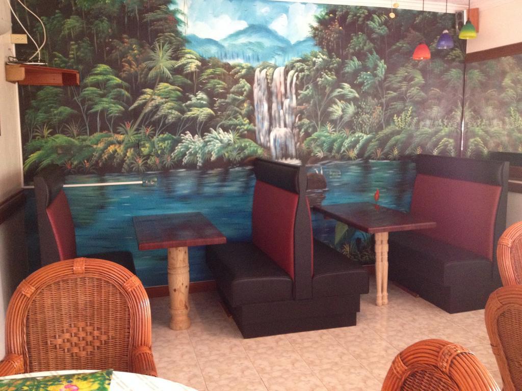 נגריל Rayon Hotel מראה חיצוני תמונה