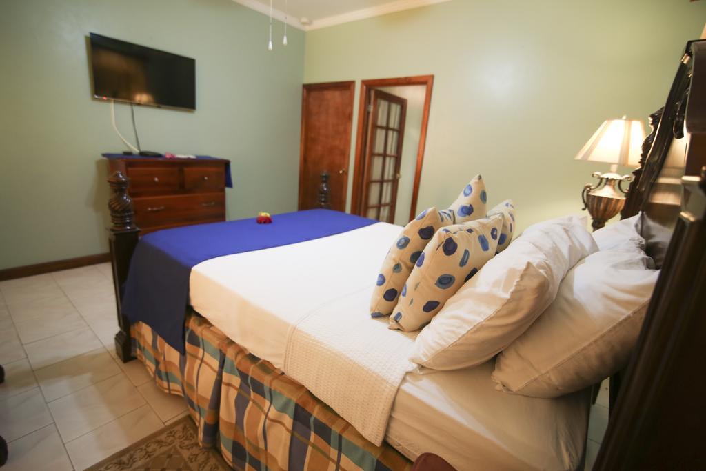 נגריל Rayon Hotel מראה חיצוני תמונה