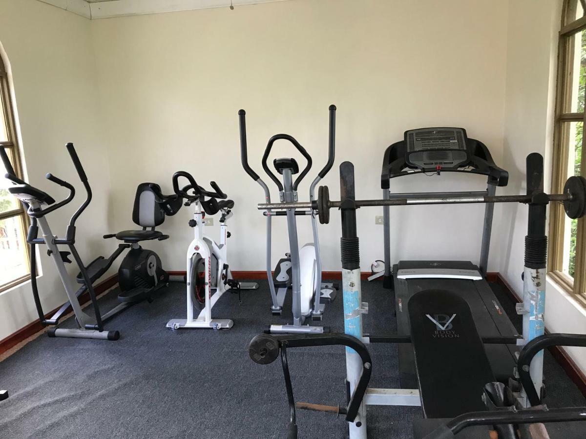 נגריל Rayon Hotel מראה חיצוני תמונה